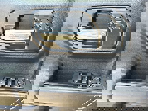 Certified 2022 Chevrolet Silverado 1500 Custom image 25