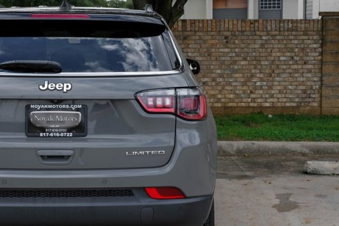 Used 2021 Jeep Compass Limited image 59