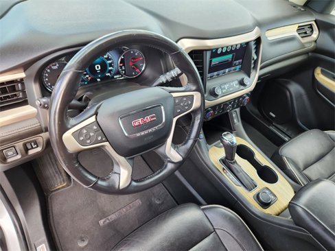 Used 2019 GMC Acadia Denali image 8