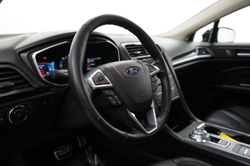 Used 2017 Ford Fusion Titanium image 17