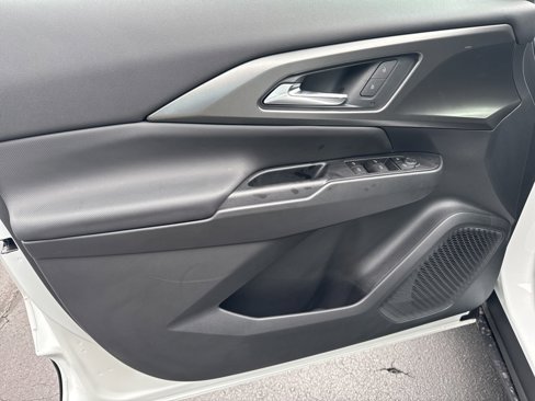New 2025 Chevrolet Equinox EV LT w/ Comfort Package image 7