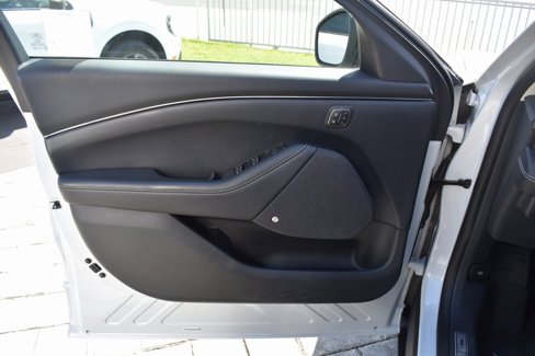 Used 2022 Ford Mustang Mach-E Premium image 14