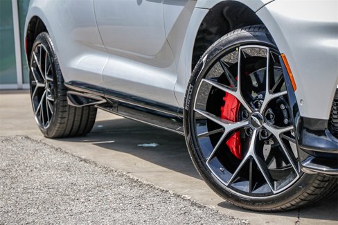 Used 2024 Aston Martin DBX 707 image 4