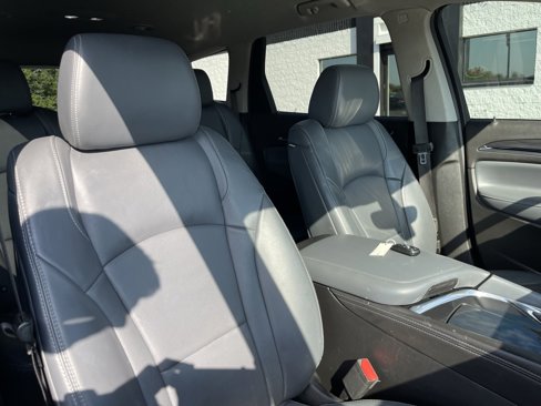 Used 2019 Buick Enclave Essence image 35