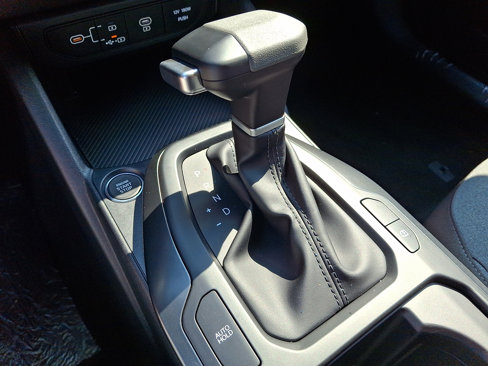 New 2025 Kia K4 LXS image 13