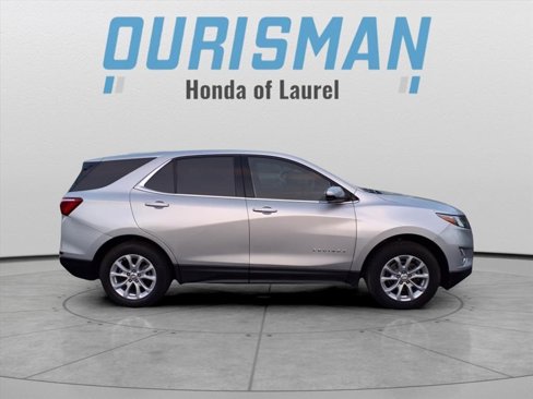 Used 2019 Chevrolet Equinox LT image 2