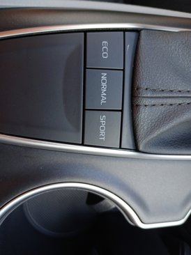 Used 2022 Toyota Camry LE image 47