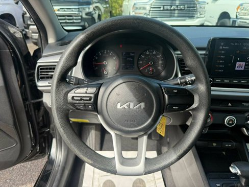 Used 2023 Kia Rio LX image 5