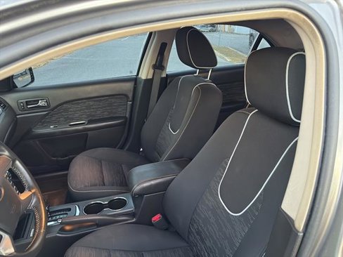 Used 2010 Ford Fusion SE image 13