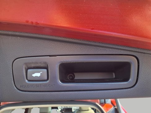Used 2019 Honda CR-V Touring image 17