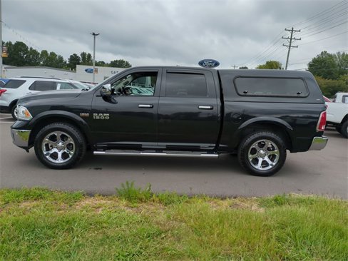 Used 2015 RAM 1500 Laramie w/ Convenience Group image 10