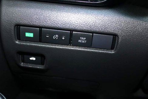 Used 2024 Nissan Sentra SV image 23