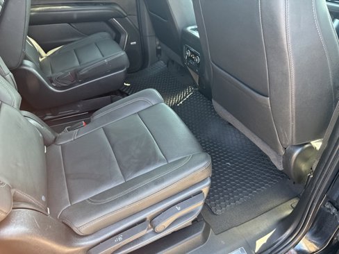 Used 2021 Chevrolet Suburban LT image 29