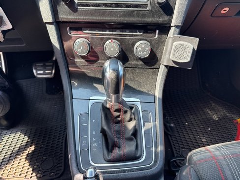 Used 2015 Volkswagen GTI S image 7