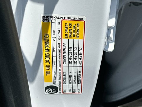 Certified 2023 GMC Terrain SLT image 31