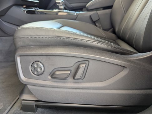 Used 2023 Audi Q5 2.0T Premium image 13
