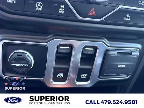 Used 2023 Jeep Wrangler Sport image 31