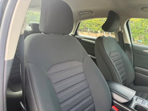 Certified 2018 Ford Fusion SE image 28