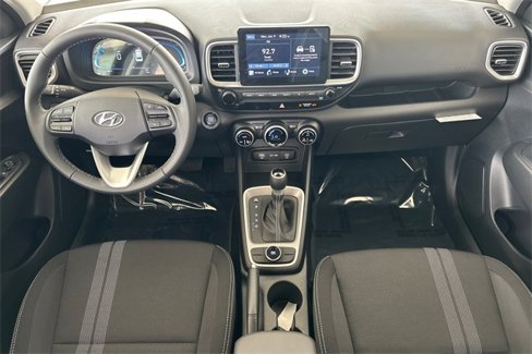 New 2025 Hyundai Venue SEL image 10