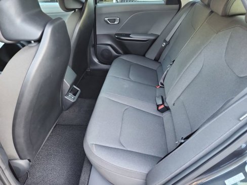 New 2025 Kia K4 LXS image 13