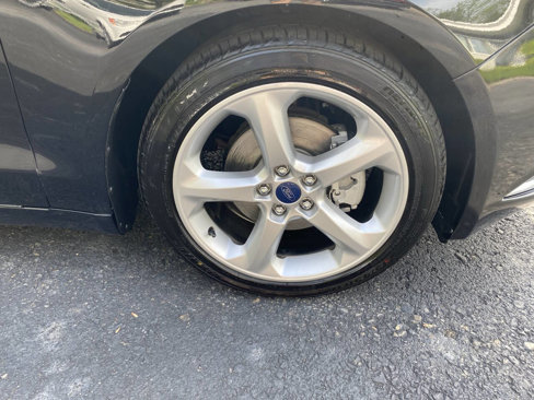 Used 2018 Ford Fusion SE w/ Equipment Group 201A image 9