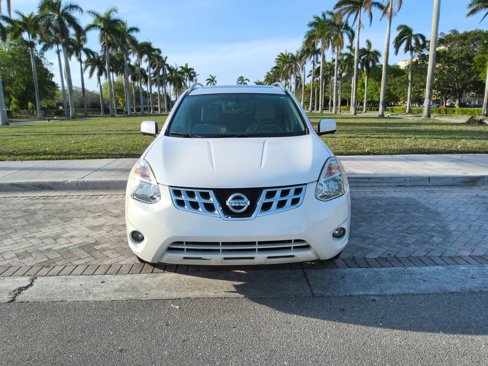 Used 2013 Nissan Rogue SL image 2