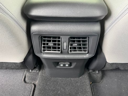 Used 2020 Toyota RAV4 XLE image 15
