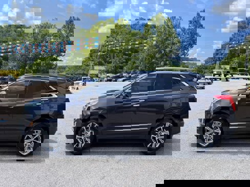 Used 2017 Cadillac XT5 Luxury w/ Driver Awareness Package image 5