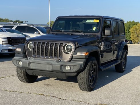 Used 2018 Jeep Wrangler Unlimited Sport image 3