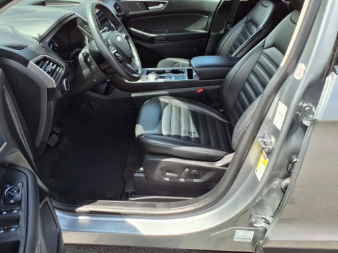 Used 2024 Ford Edge SEL image 10