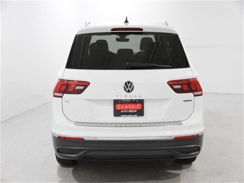 Used 2022 Volkswagen Tiguan SE image 20