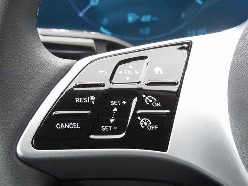New 2025 Mercedes-Benz C 300 4MATIC Sedan image 27