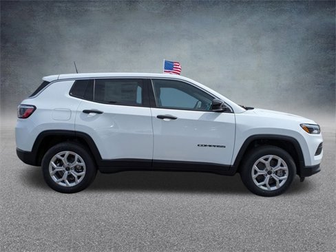 New 2025 Jeep Compass Sport image 3