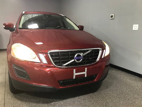 Used 2011 Volvo XC60 T6 image 8