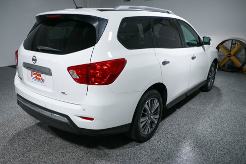 Used 2018 Nissan Pathfinder SL w/ Cargo Package image 7