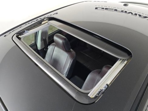 Used 2011 Toyota Avalon Limited image 35