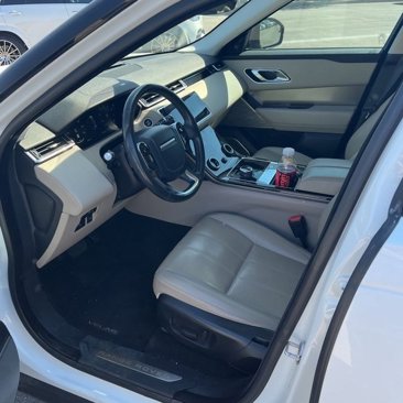 Used 2018 Land Rover Range Rover Velar S image 3
