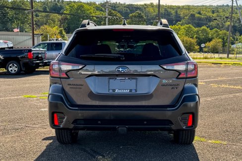 Certified 2020 Subaru Outback Onyx Edition XT w/ Popular Package #2 image 4