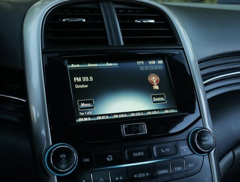 Used 2014 Chevrolet Malibu LT image 12