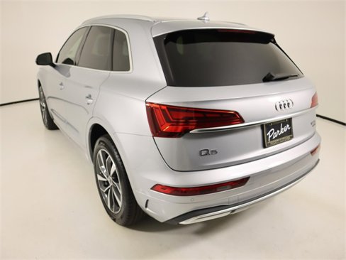 Certified 2021 Audi Q5 2.0T Premium w/ Convenience Package image 3