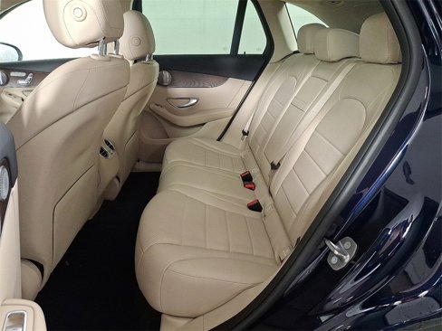 Used 2019 Mercedes-Benz GLC 300 4MATIC image 14