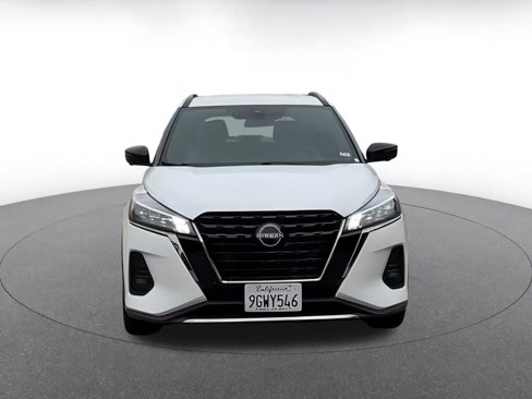 Used 2023 Nissan Kicks SR image 5