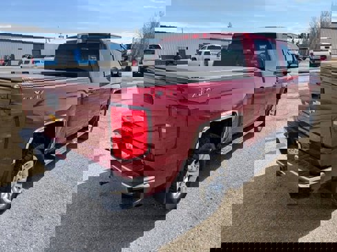 Used 2018 Chevrolet Silverado 1500 LT w/ All Star Edition image 7