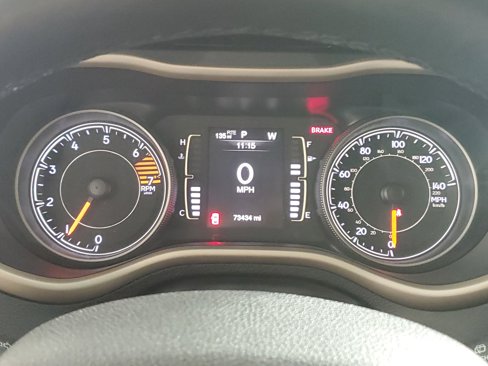 Used 2017 Jeep Cherokee Latitude image 23