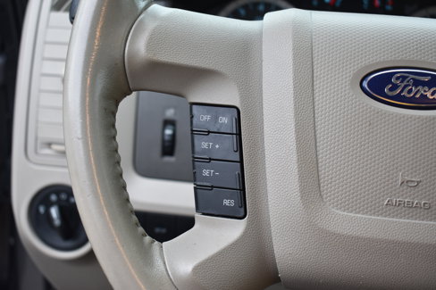 Used 2010 Ford Escape XLT image 15