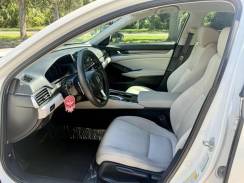 Used 2018 Honda Accord Hybrid image 4