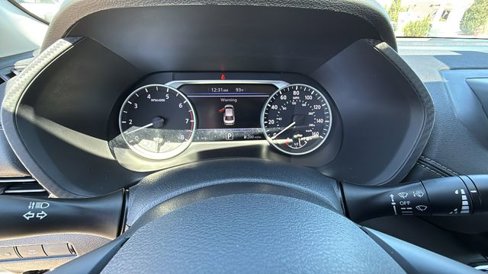 New 2025 Nissan Sentra SV w/ Trunk Package image 21