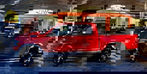 Used 2019 RAM 1500 Laramie image 2