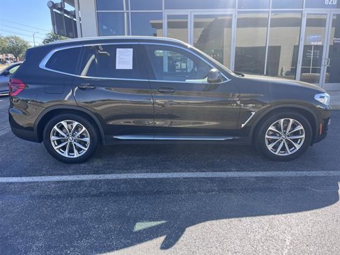 Used 2019 BMW X3 xDrive30i w/ Premium Package image 2