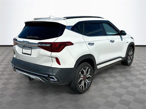 Used 2022 Kia Seltos SX w/ Sunroof Package image 5